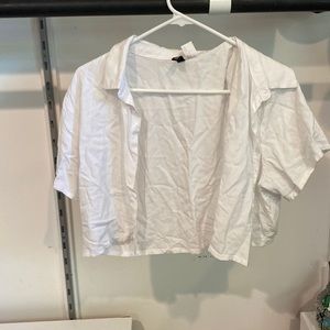 Women’s White cropped button up